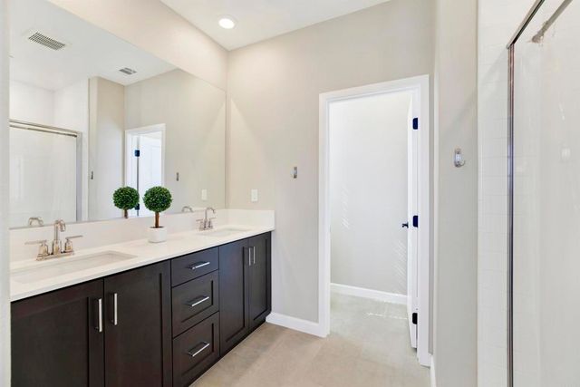 1231 Sunrise View 105, San Marcos, CA 92078