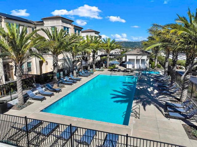 1231 Sunrise View 105, San Marcos, CA 92078