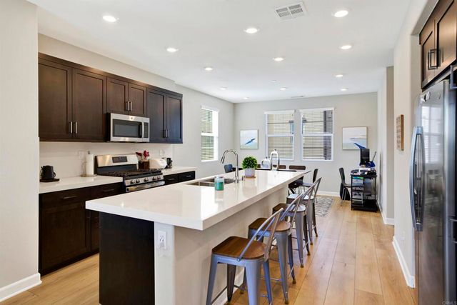 1231 Sunrise View 105, San Marcos, CA 92078