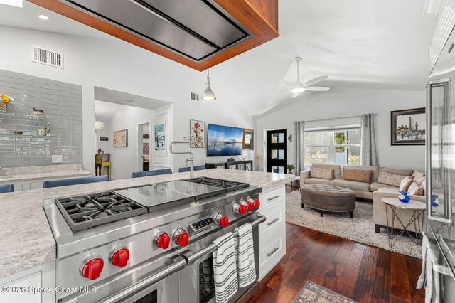 400 E Melbourne Avenue, Melbourne, FL 32901