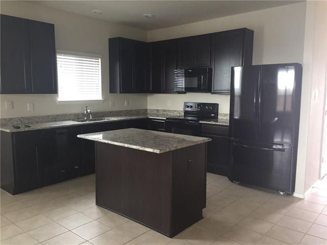 10205 Pyrite Drive, Fort Worth, TX 76131