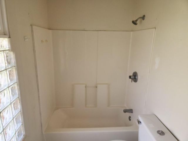 2351 Tulsa Road, Lexington, KY 40503