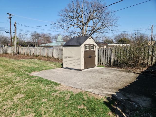 2351 Tulsa Road, Lexington, KY 40503