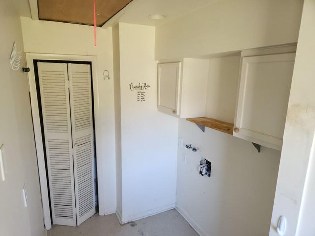 2351 Tulsa Road, Lexington, KY 40503