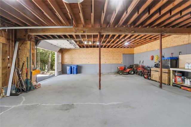 252 Wolf Rock Road, Exeter, RI 02822