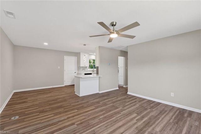 4832 82nd ST, Hampton, VA 23605
