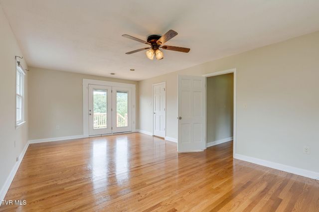 2125 Bonaire Road, Kingsport, TN 37660