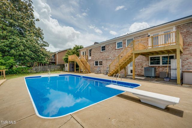 2125 Bonaire Road, Kingsport, TN 37660