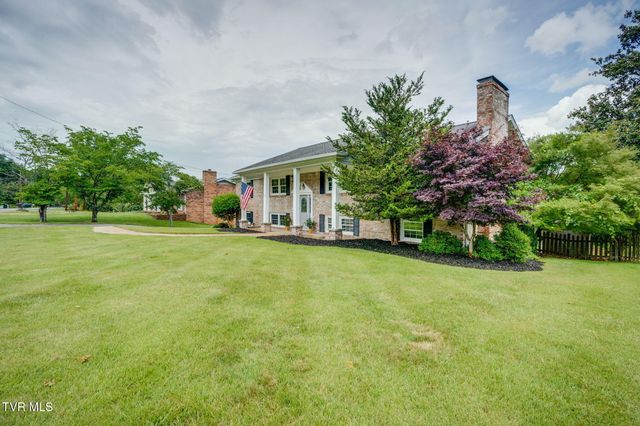 2125 Bonaire Road, Kingsport, TN 37660