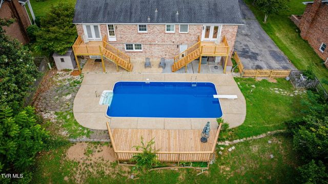 2125 Bonaire Road, Kingsport, TN 37660