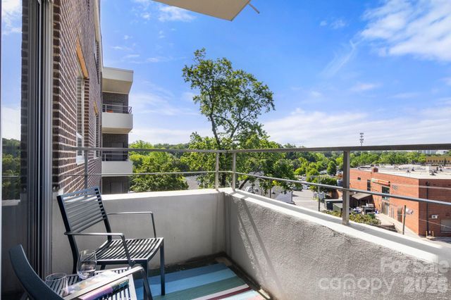 1300 Reece Road 412, Charlotte, NC 28209