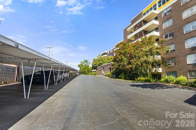 1300 Reece Road 412, Charlotte, NC 28209