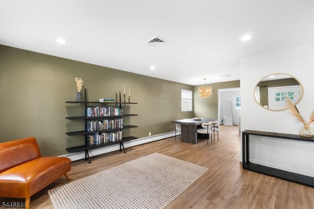 20 Harry Rd, Bridgewater Twp., NJ 08807