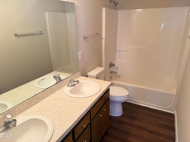 504 Hiking Trail, Benson, NC 27504
