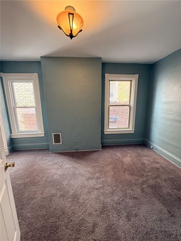 782 Hazelwood Avenue, Greenfield, PA 15217