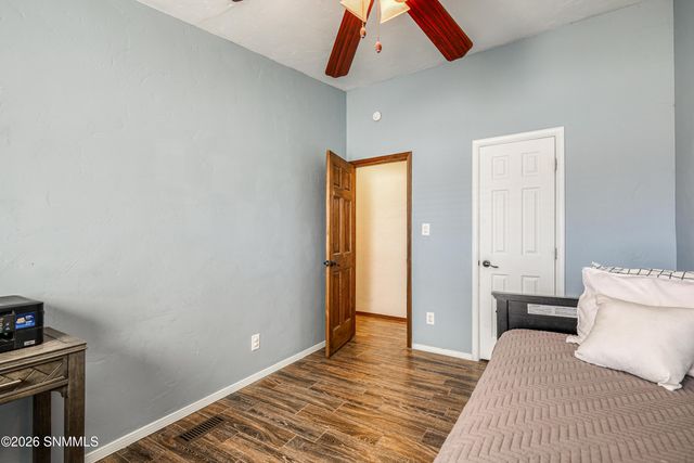 1775 Ray Luchini Drive, Las Cruces, NM 88005