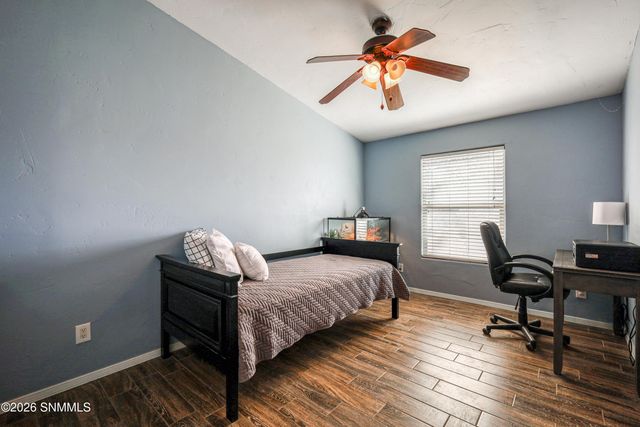 1775 Ray Luchini Drive, Las Cruces, NM 88005