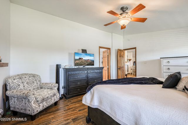 1775 Ray Luchini Drive, Las Cruces, NM 88005