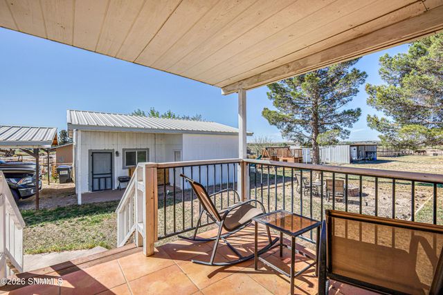 1775 Ray Luchini Drive, Las Cruces, NM 88005