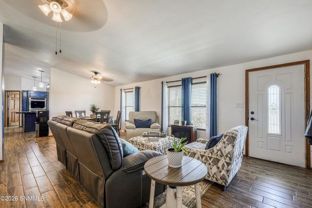 1775 Ray Luchini Drive, Las Cruces, NM 88005