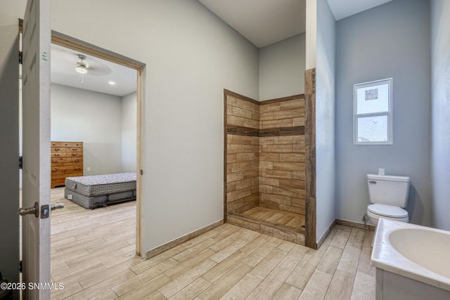 1775 Ray Luchini Drive, Las Cruces, NM 88005