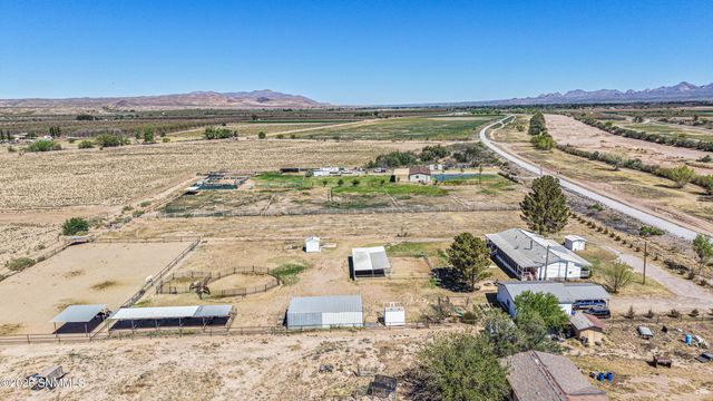 1775 Ray Luchini Drive, Las Cruces, NM 88005