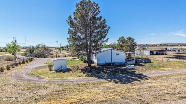1775 Ray Luchini Drive, Las Cruces, NM 88005