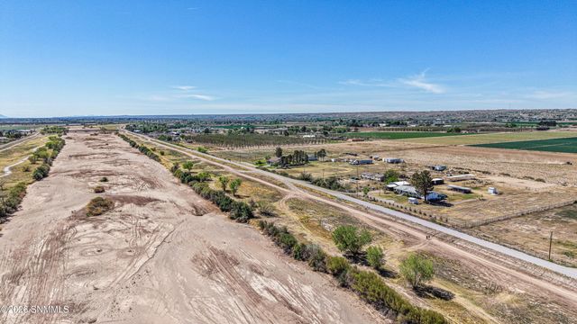 1775 Ray Luchini Drive, Las Cruces, NM 88005