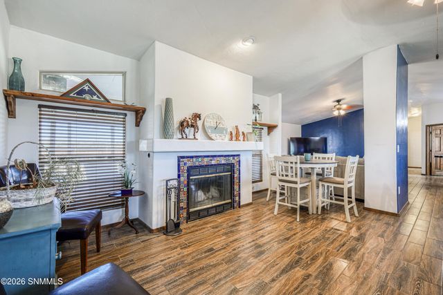 1775 Ray Luchini Drive, Las Cruces, NM 88005