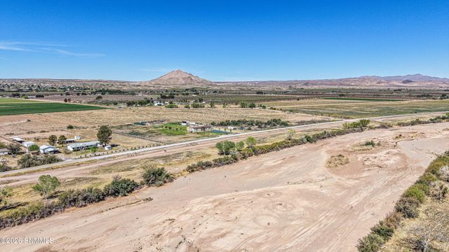 1775 Ray Luchini Drive, Las Cruces, NM 88005