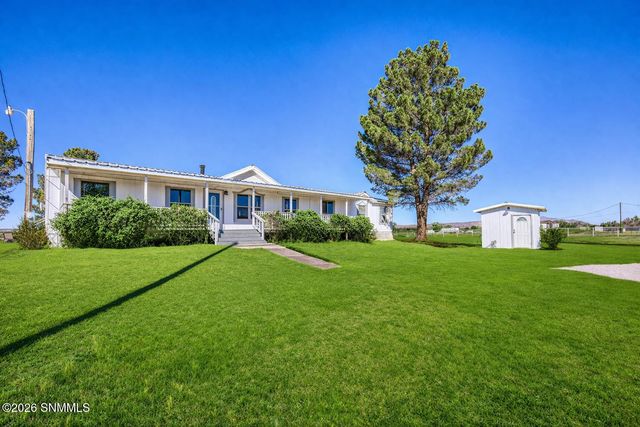 1775 Ray Luchini Drive, Las Cruces, NM 88005