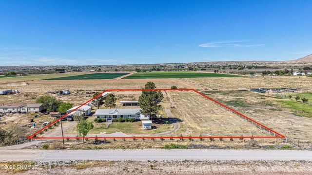 1775 Ray Luchini Drive, Las Cruces, NM 88005