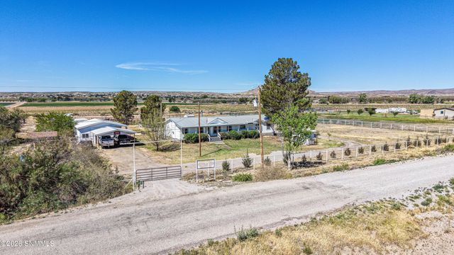 1775 Ray Luchini Drive, Las Cruces, NM 88005