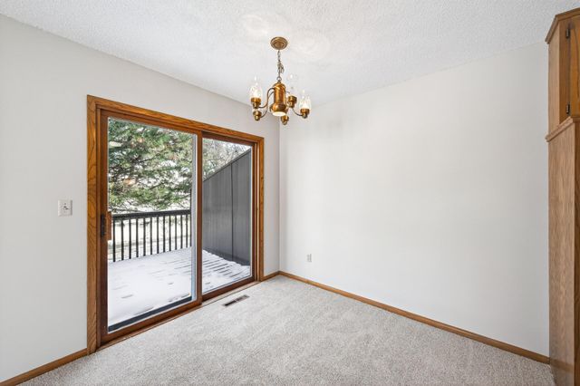 8562 S Maplebrook Circle, Brooklyn Park, MN 55445