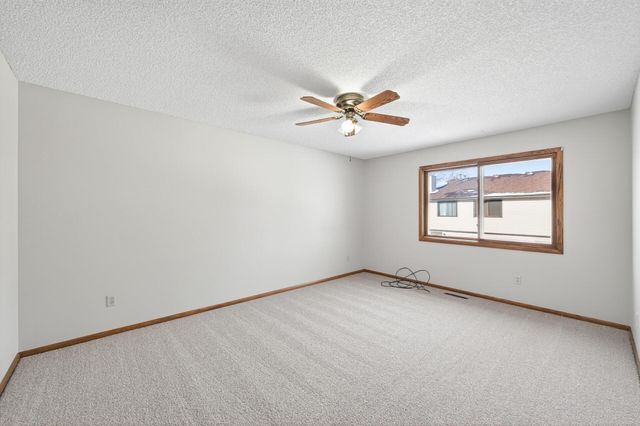 8562 S Maplebrook Circle, Brooklyn Park, MN 55445