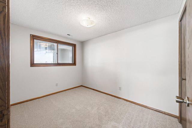 8562 S Maplebrook Circle, Brooklyn Park, MN 55445