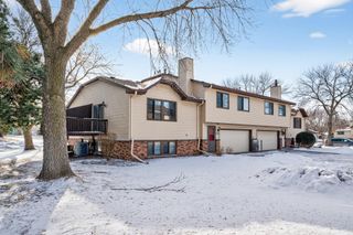 8562 S Maplebrook Circle, Brooklyn Park, MN 55445