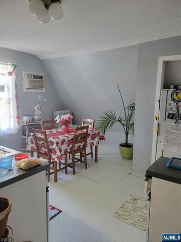 425 Main Street, West Orange, NJ 07052