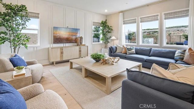 24325 Camino Oceano, Valencia, CA 91354