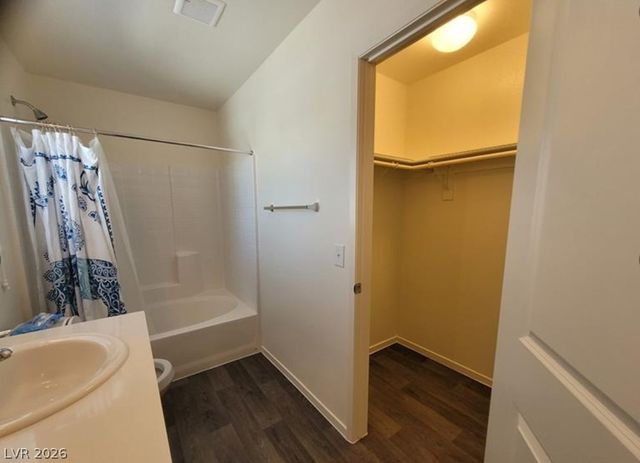 4135 Chamisa Cove Street, Las Vegas, NV 89115