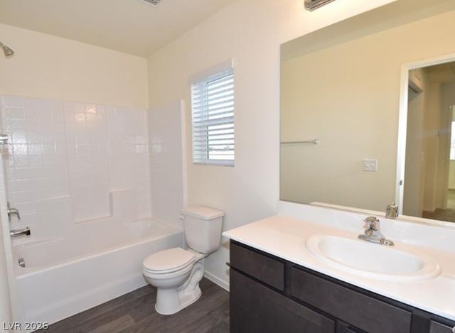 4135 Chamisa Cove Street, Las Vegas, NV 89115