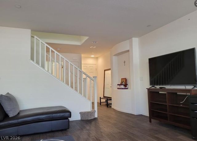 4135 Chamisa Cove Street, Las Vegas, NV 89115