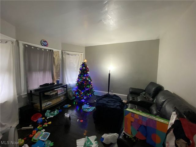 3439 Regent Road, Cleveland, OH 44127