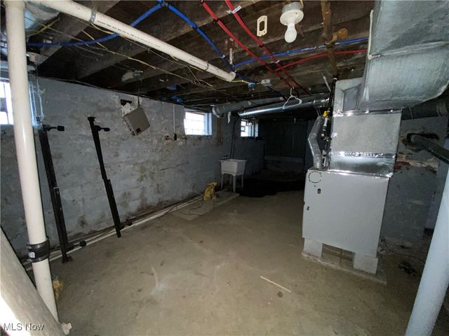 3439 Regent Road, Cleveland, OH 44127