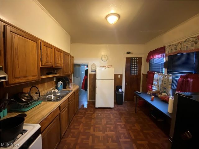 3439 Regent Road, Cleveland, OH 44127