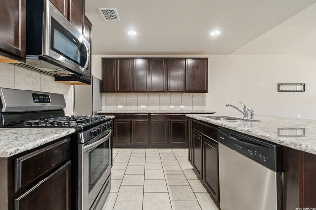 8727 Fisher Falls, San Antonio, TX 78254