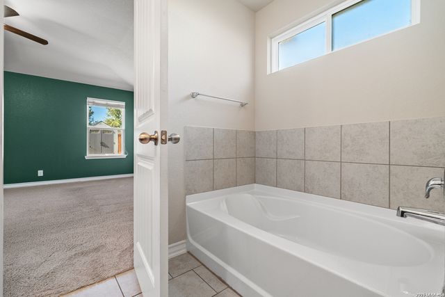 8727 Fisher Falls, San Antonio, TX 78254