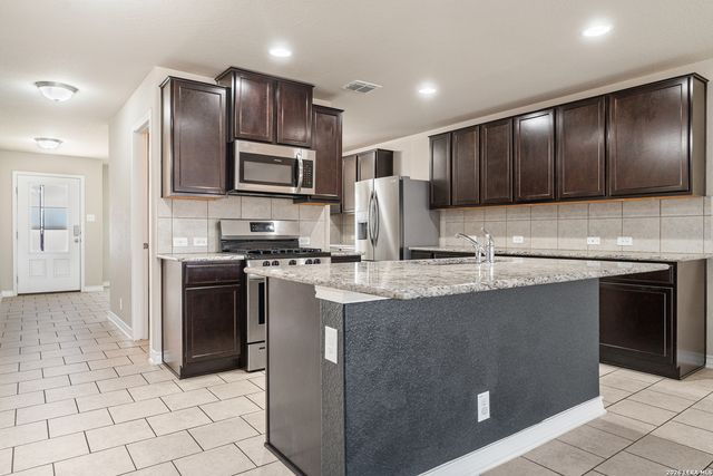 8727 Fisher Falls, San Antonio, TX 78254