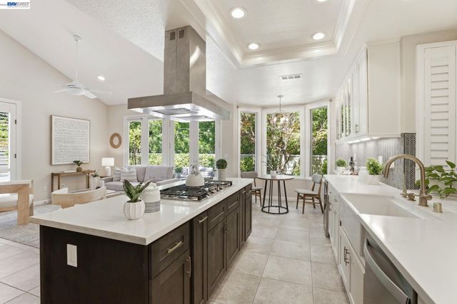 7961 Kemper Ct, Pleasanton, CA 94588