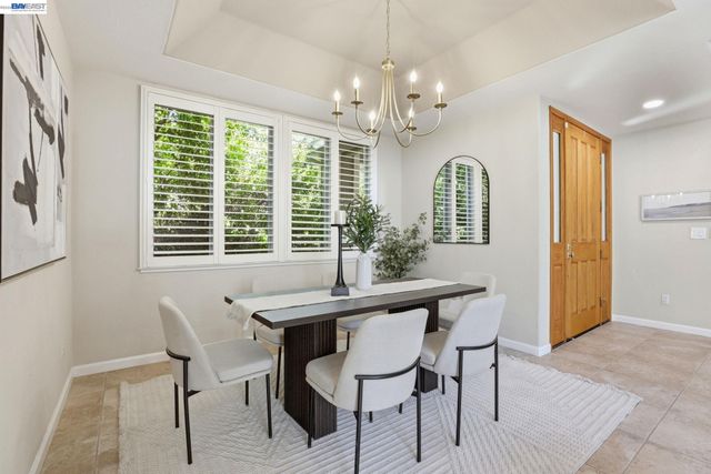 7961 Kemper Ct, Pleasanton, CA 94588